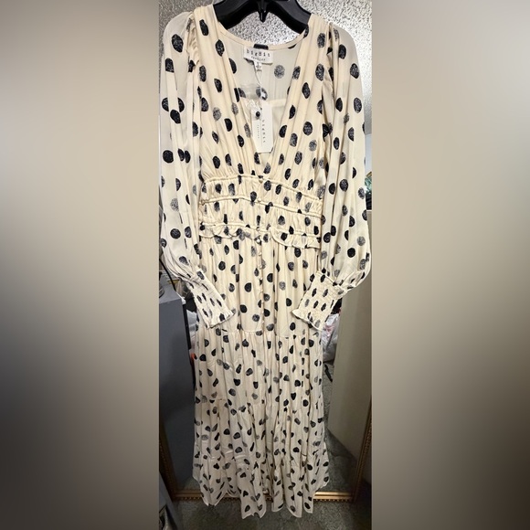 Black & Cream Polka Dot Dress - Picture 8 of 8